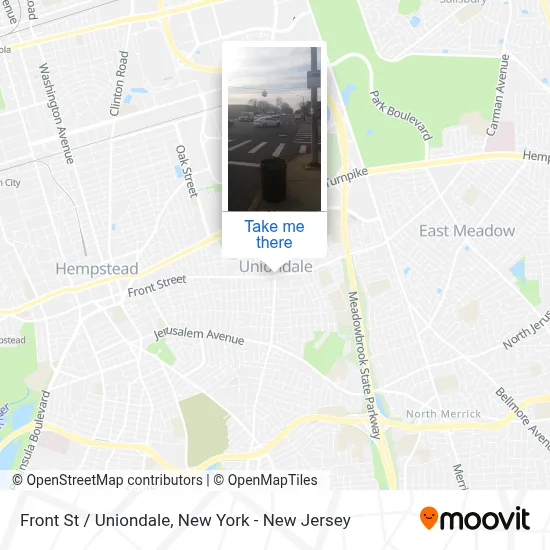 Front St / Uniondale map